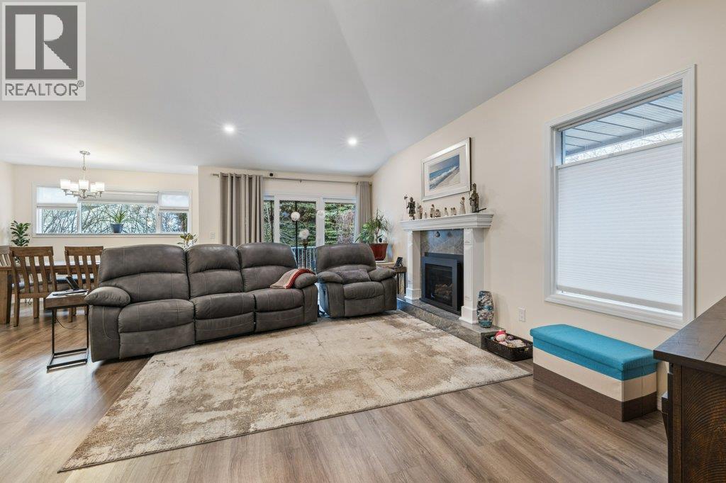 1873 Parkview Crescent Unit# 8, Kelowna