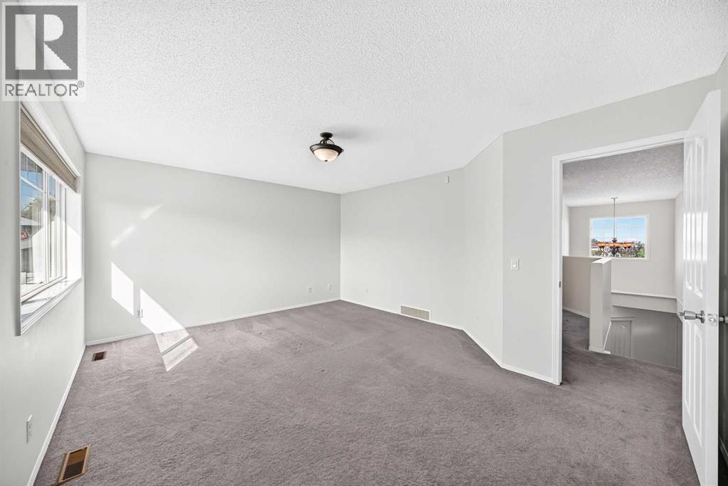 186 Panamount Drive NW - 16