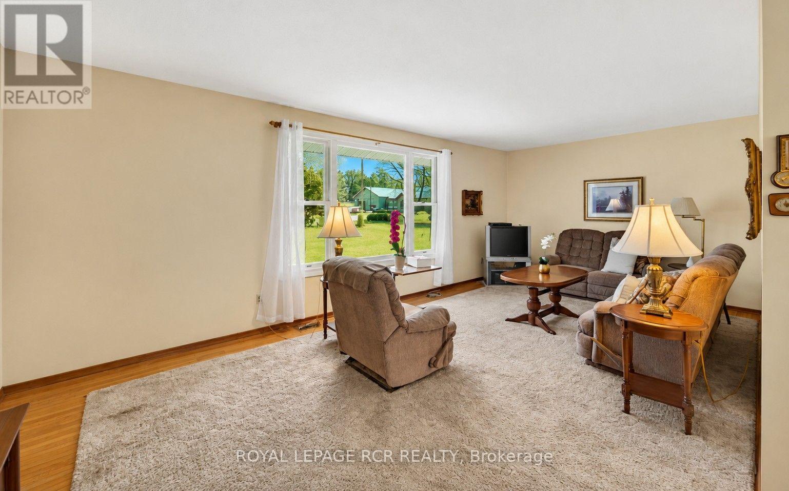 24 DRUMMOND STREET - 11