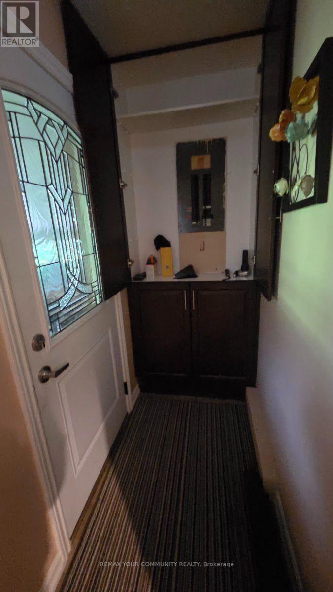 1031 METRO ROAD - 4