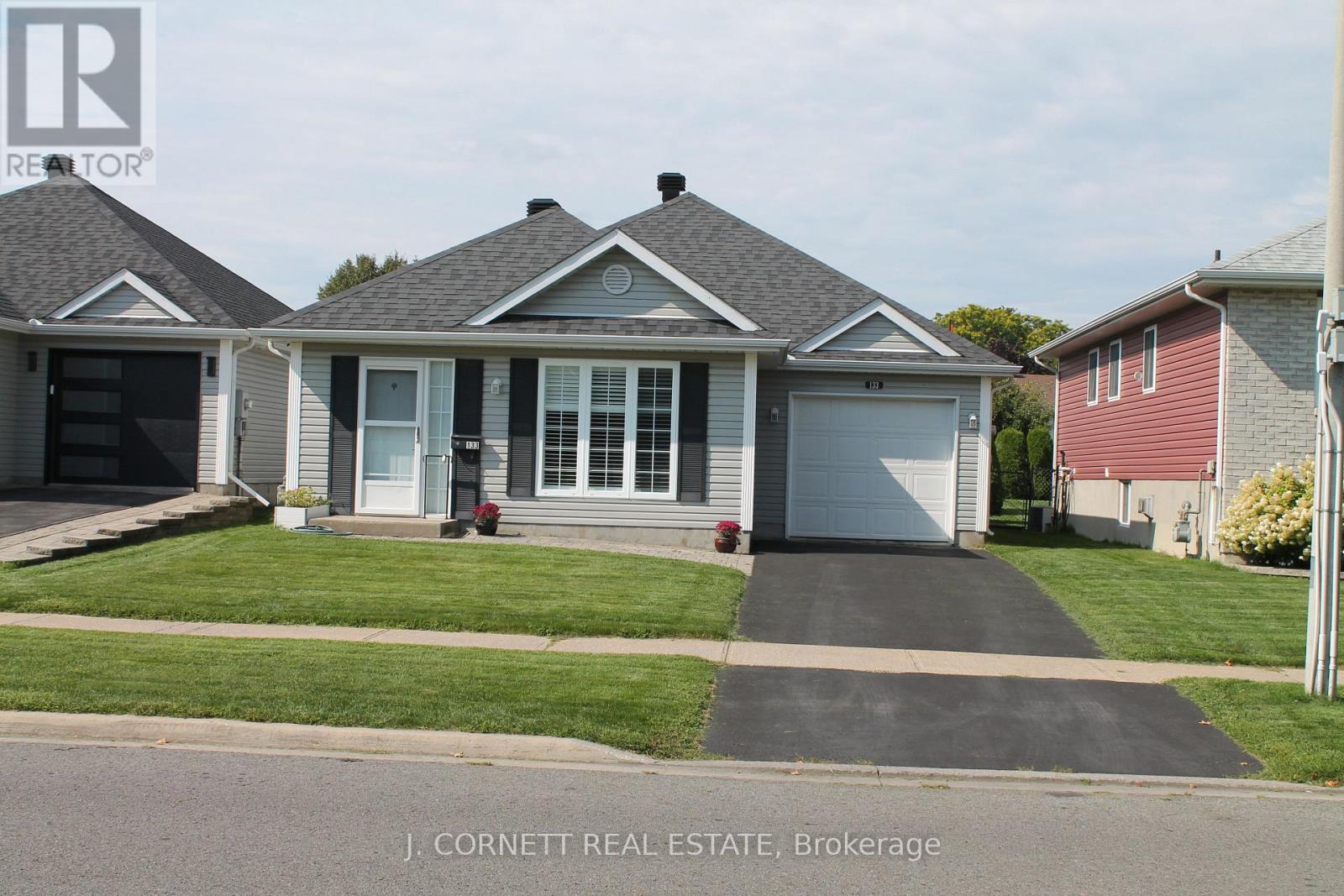 133 DUNBAR AVENUE - 1