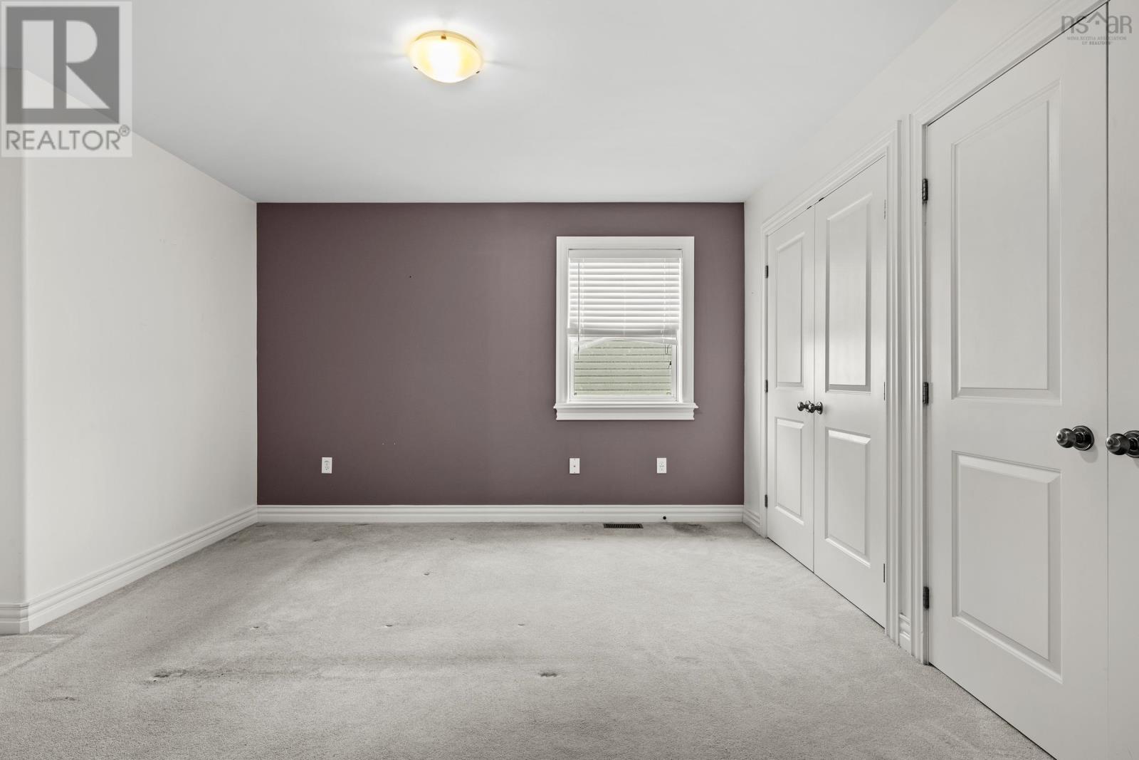 Property 18 of 44 of 45 Stirling Drive