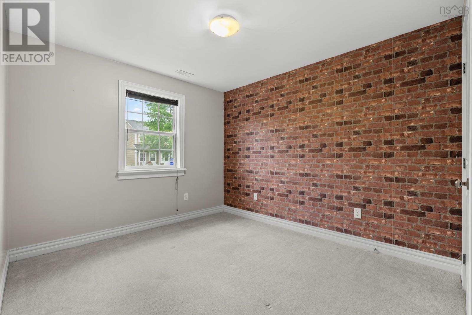 Property 34 of 44 of 45 Stirling Drive