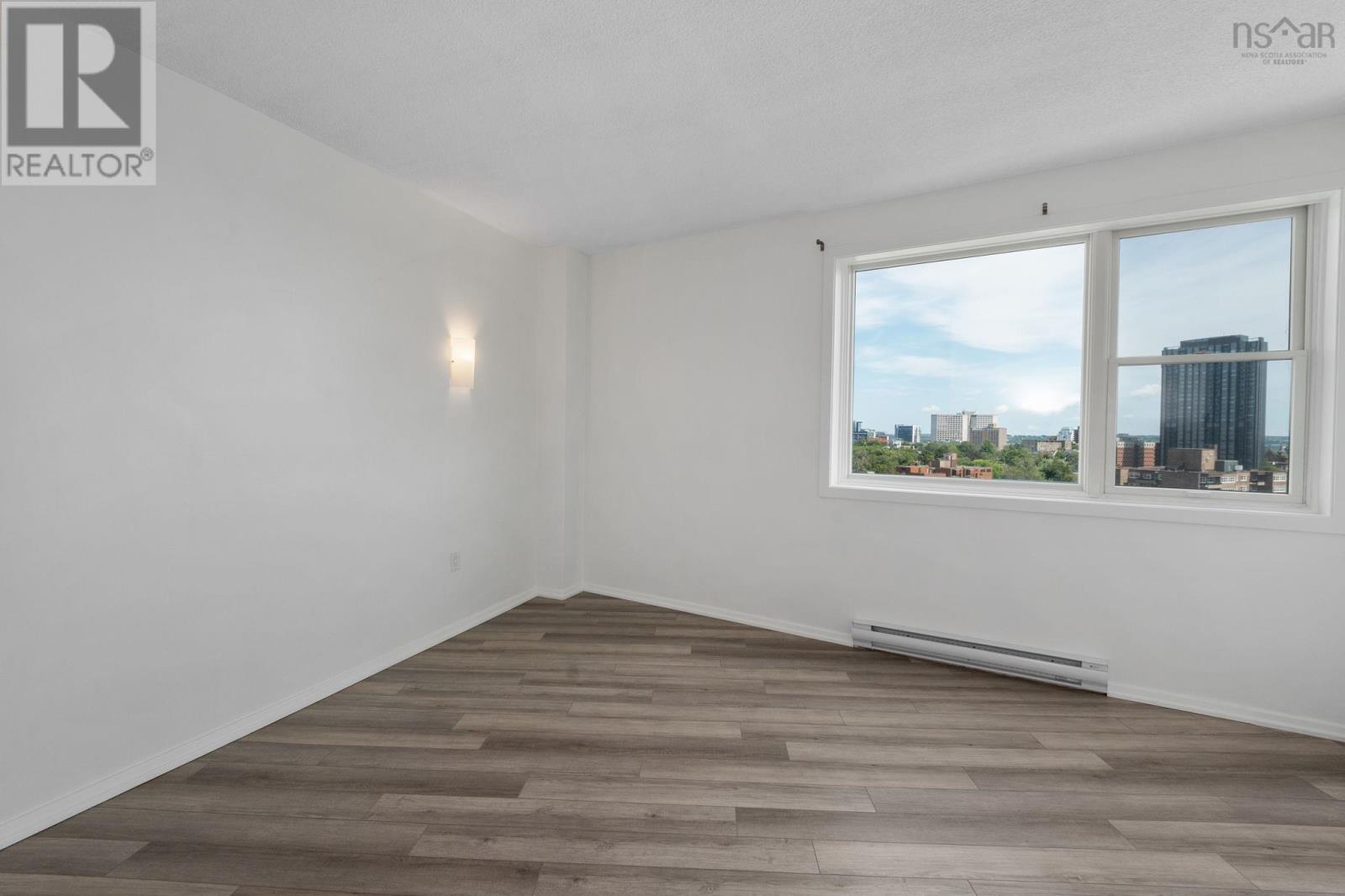 #1002 1074 Wellington Street - 29