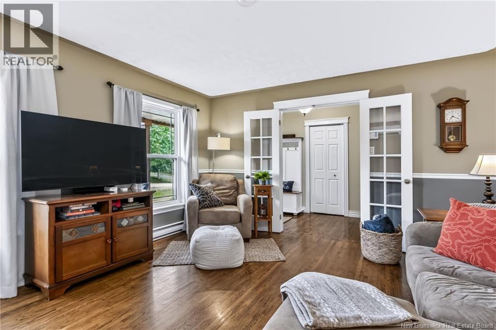 65 Meadow Avenue - Image 4