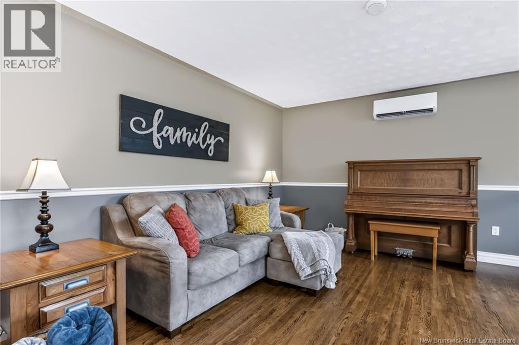 65 Meadow Avenue - Image 16