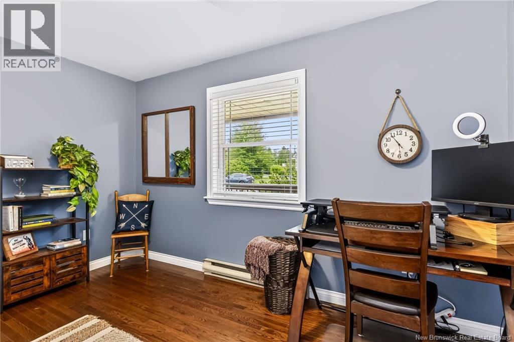 65 Meadow Avenue - Image 26