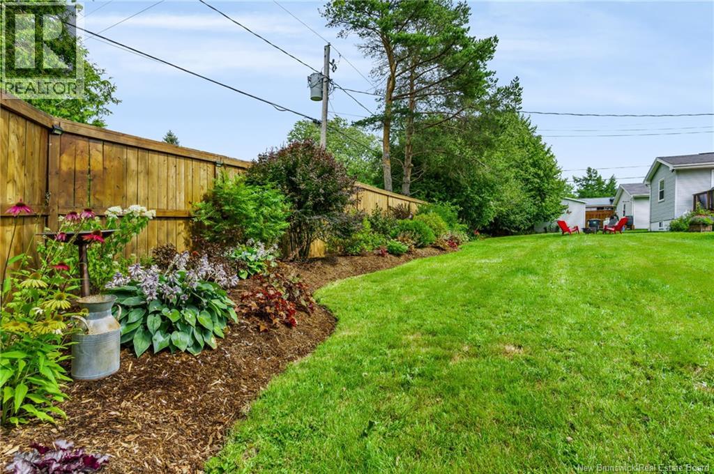 65 Meadow Avenue - Image 47