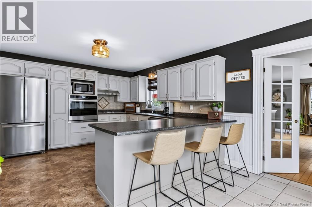 65 Meadow Avenue - Image 11