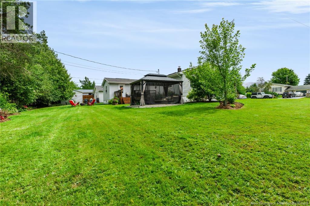 65 Meadow Avenue - Image 48