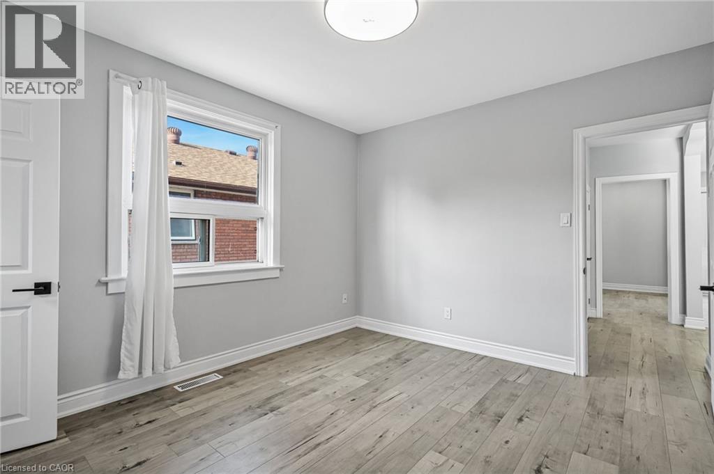 146 CRAIGROYSTON Road - Image 21