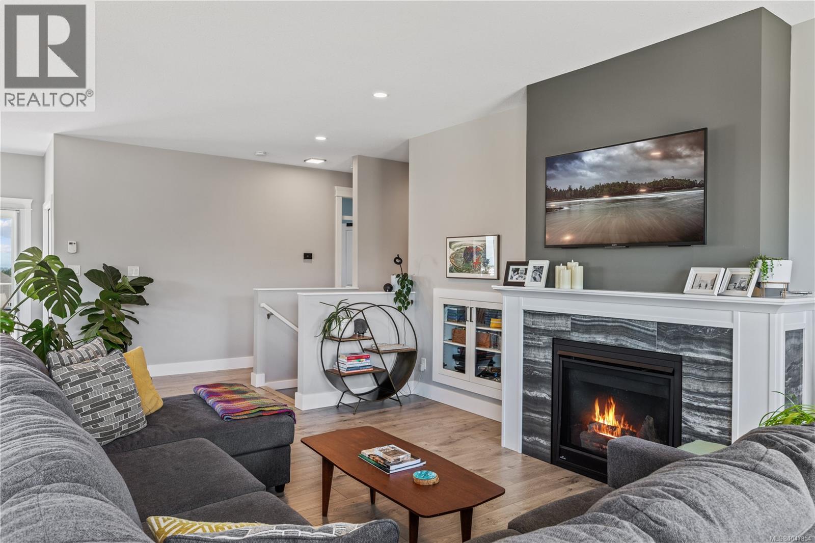 2494 Kentmere Ave - Image 3
