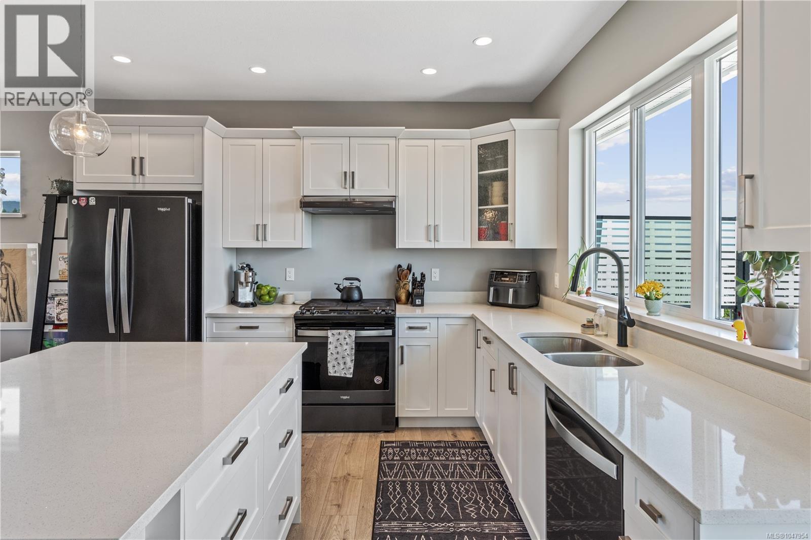 2494 Kentmere Ave - 6