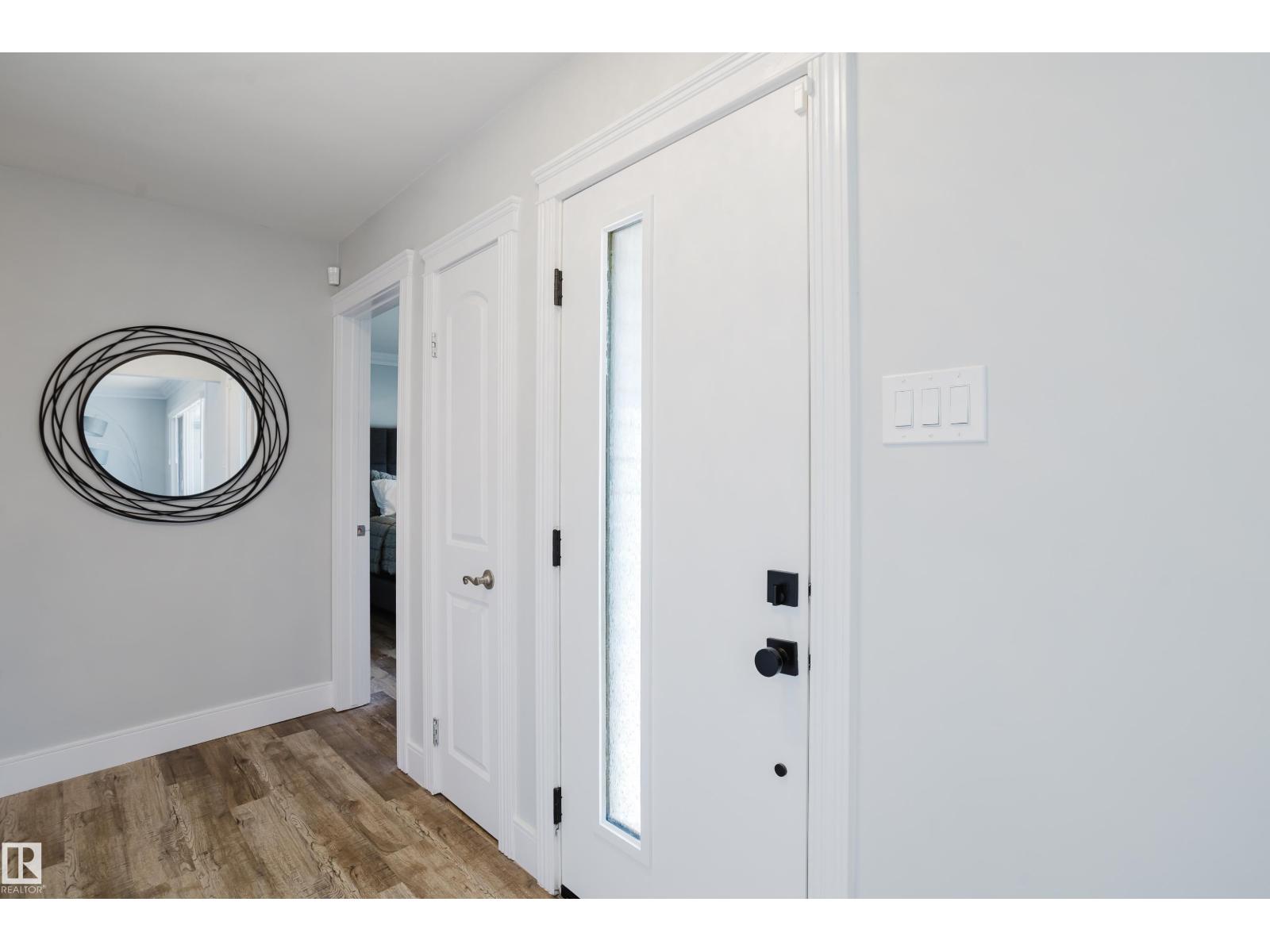 9330 162 ST NW, Meadowlark Park (Edmonton), Edmonton photo 2