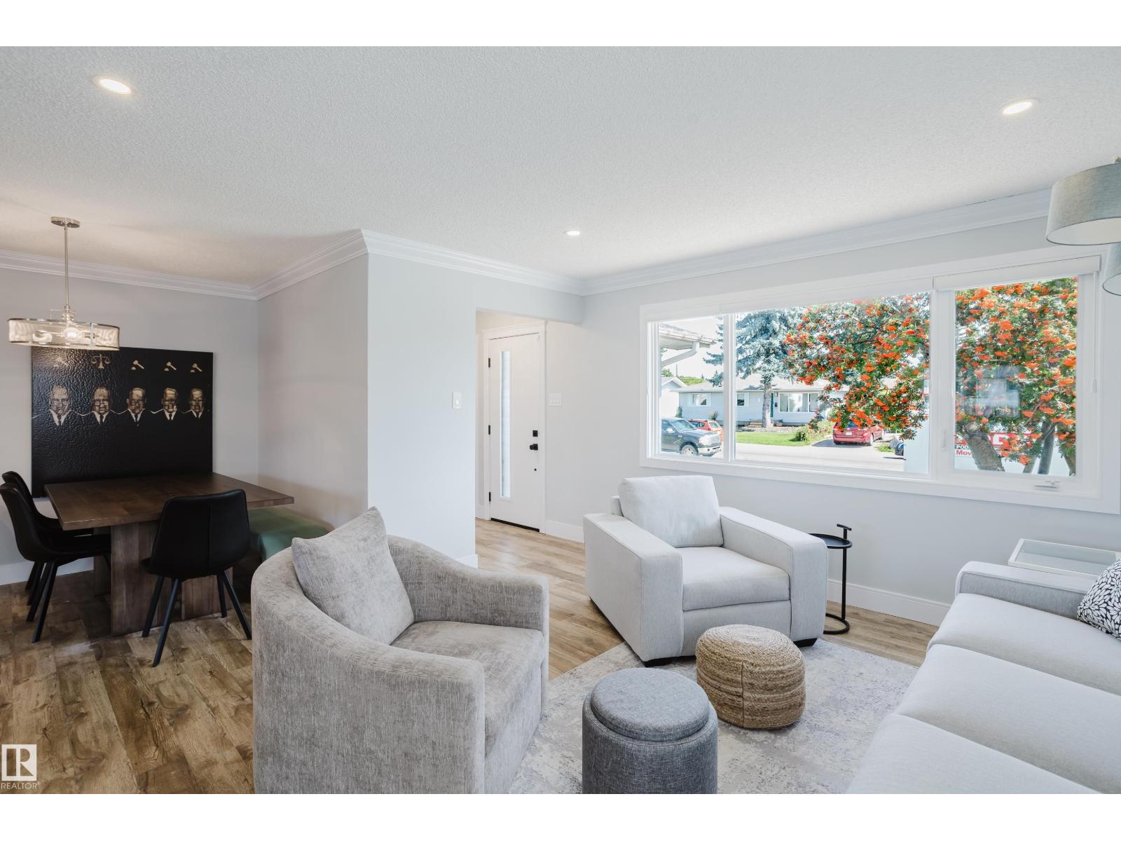 9330 162 ST NW, Meadowlark Park (Edmonton), Edmonton photo 3