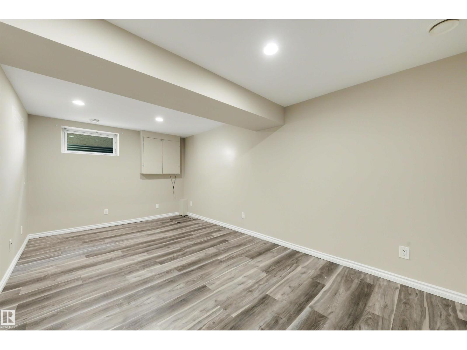 3908 41 AV NW - 39