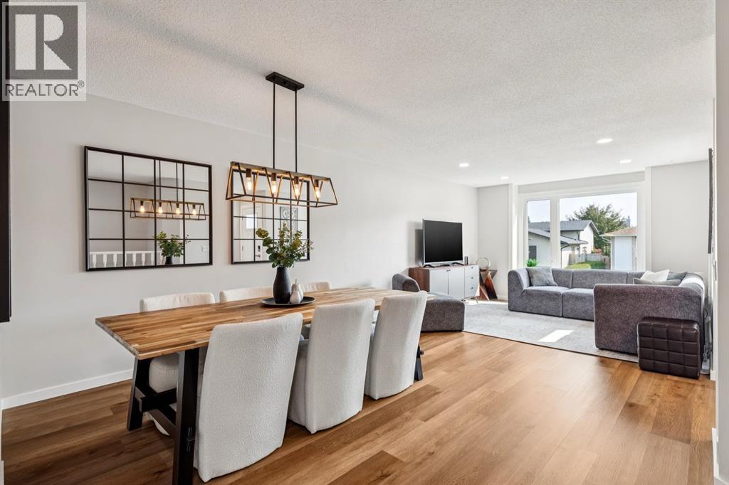 92 Woodford Drive SW - Image 13