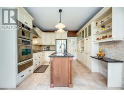 2175 Oneida Court, Mississauga, ON L5C4G5 Photo 12