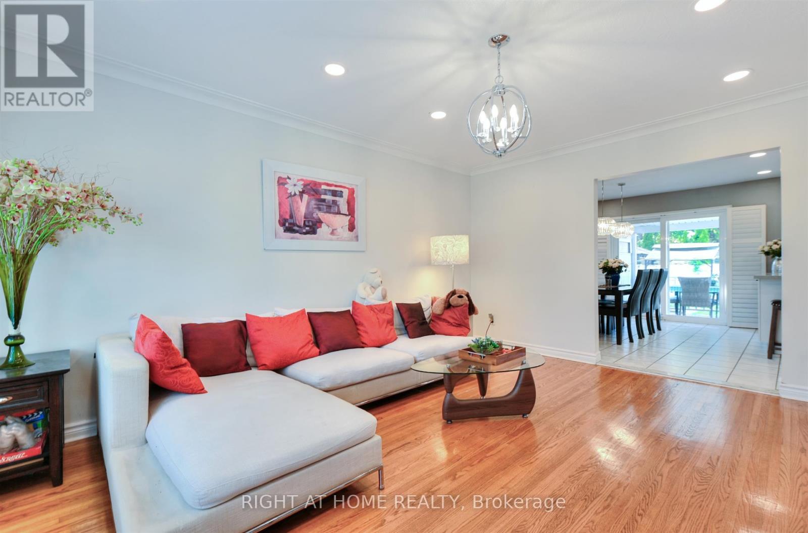 50 CHALKFARM DRIVE - 4