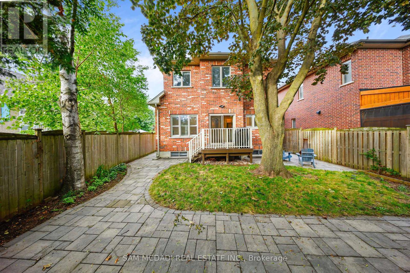 1238 STRATHY AVENUE - 44