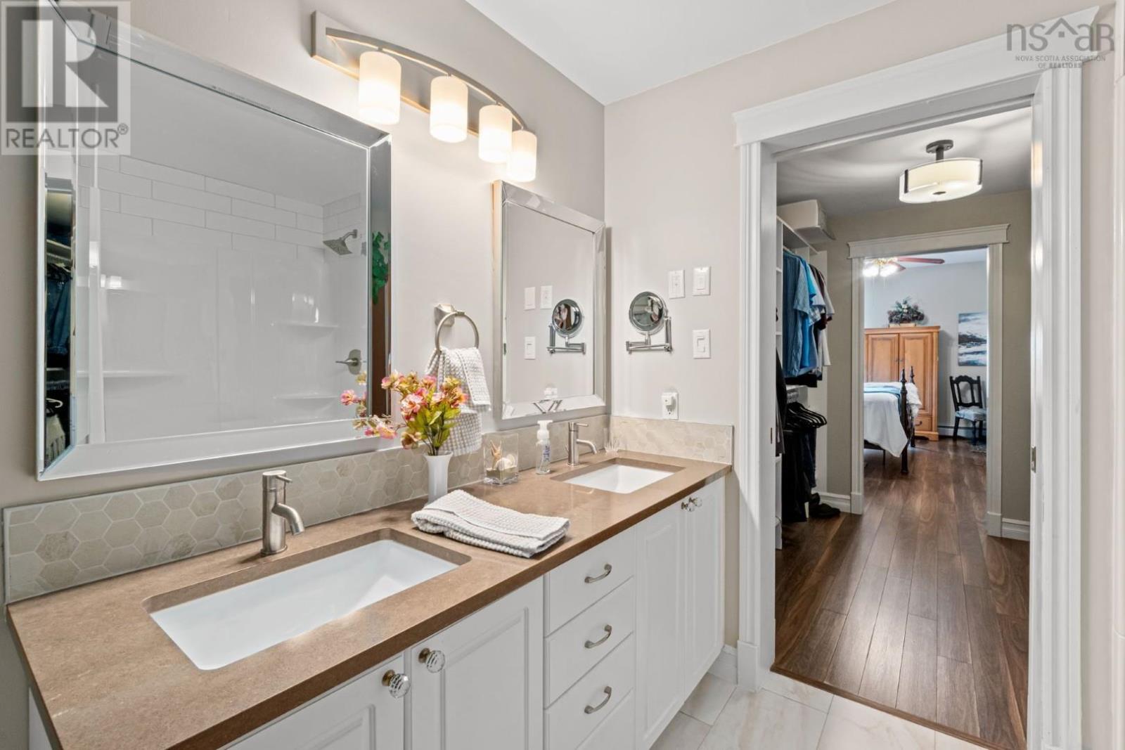 Property 23 of 41 of 507 50 Nelsons Landing Boulevard