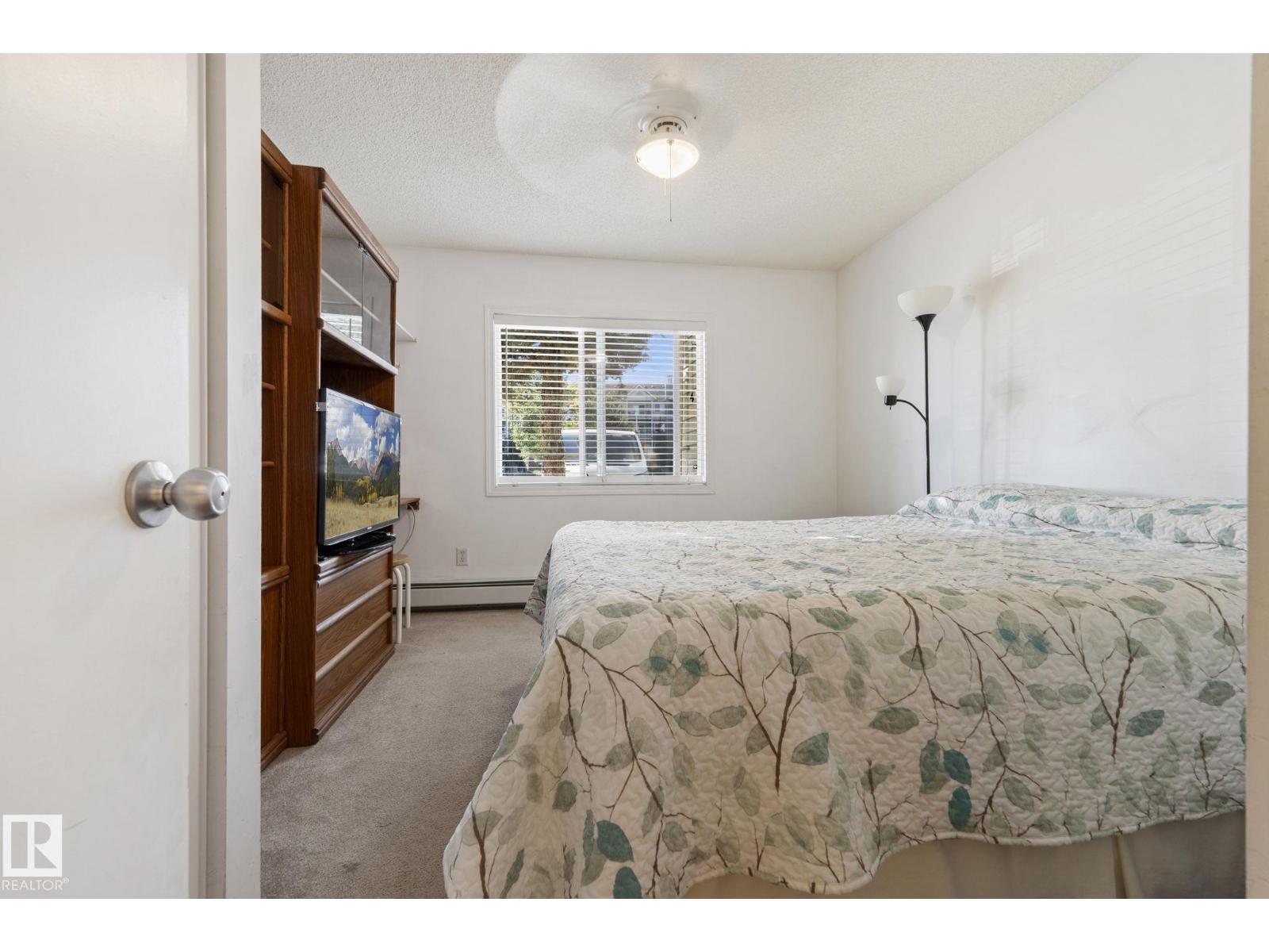 #112 70 WOODSMERE CL - 29