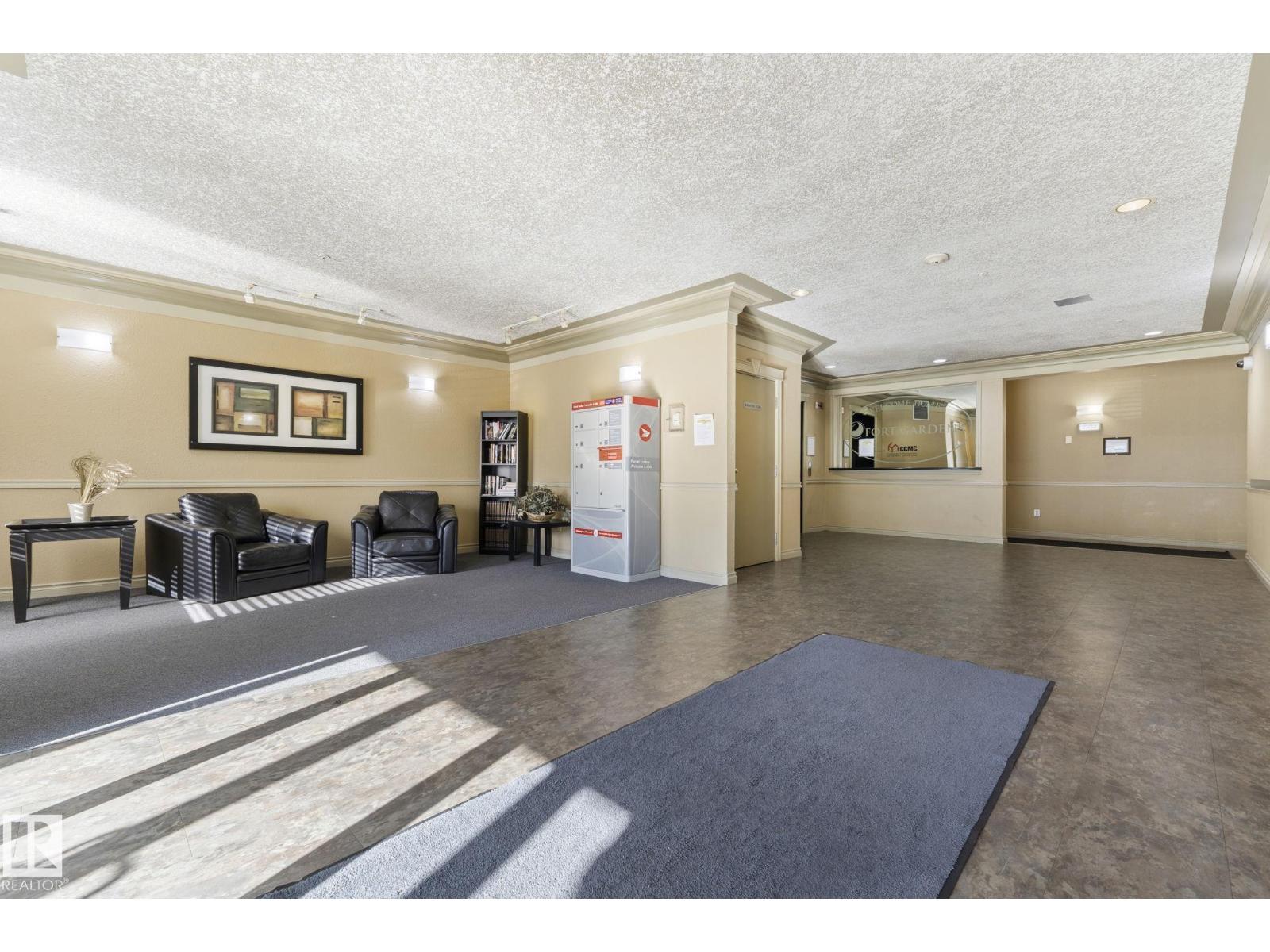 #112 70 WOODSMERE CL - 5