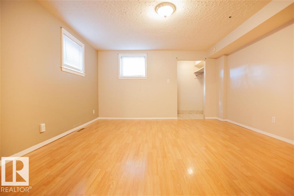 11811 70 ST NW - 28
