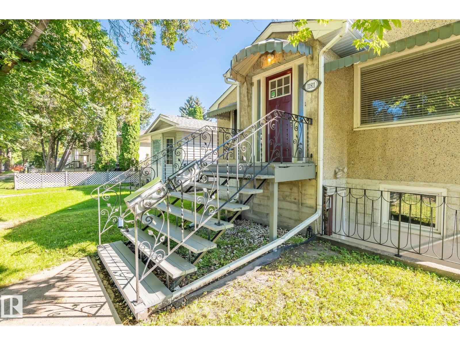 11811 70 ST NW, Montrose (Edmonton), Edmonton photo 2