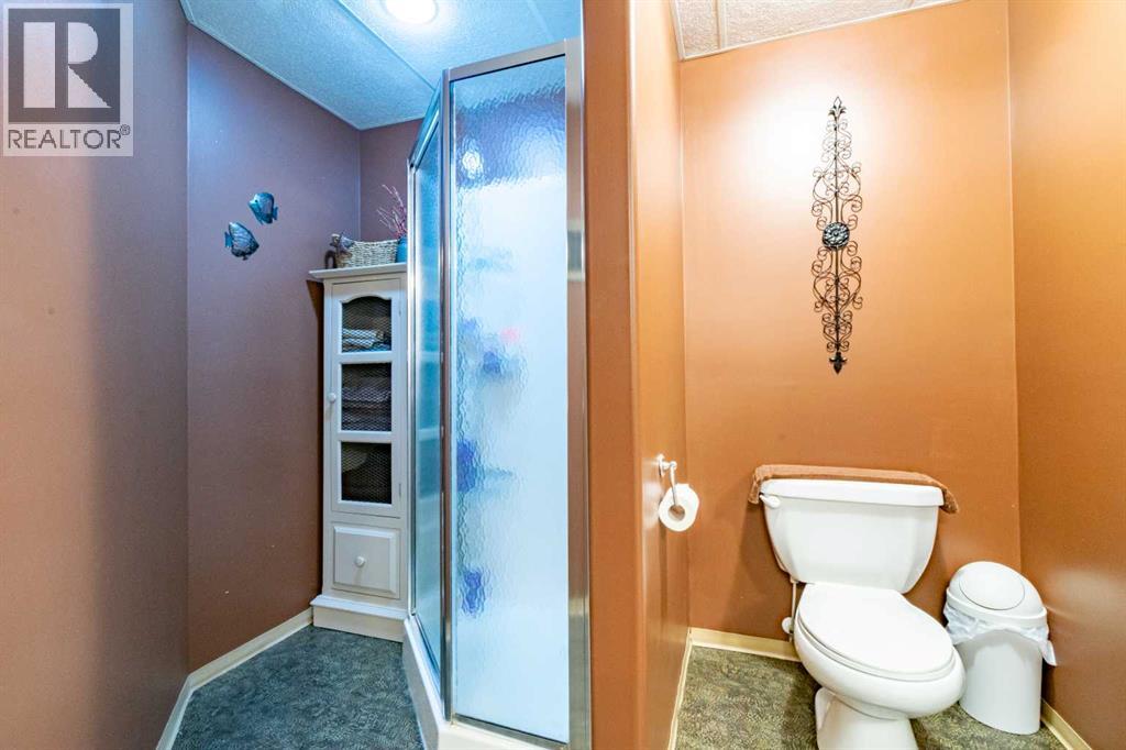 Listing photo – 14 Lake Road, Erskine