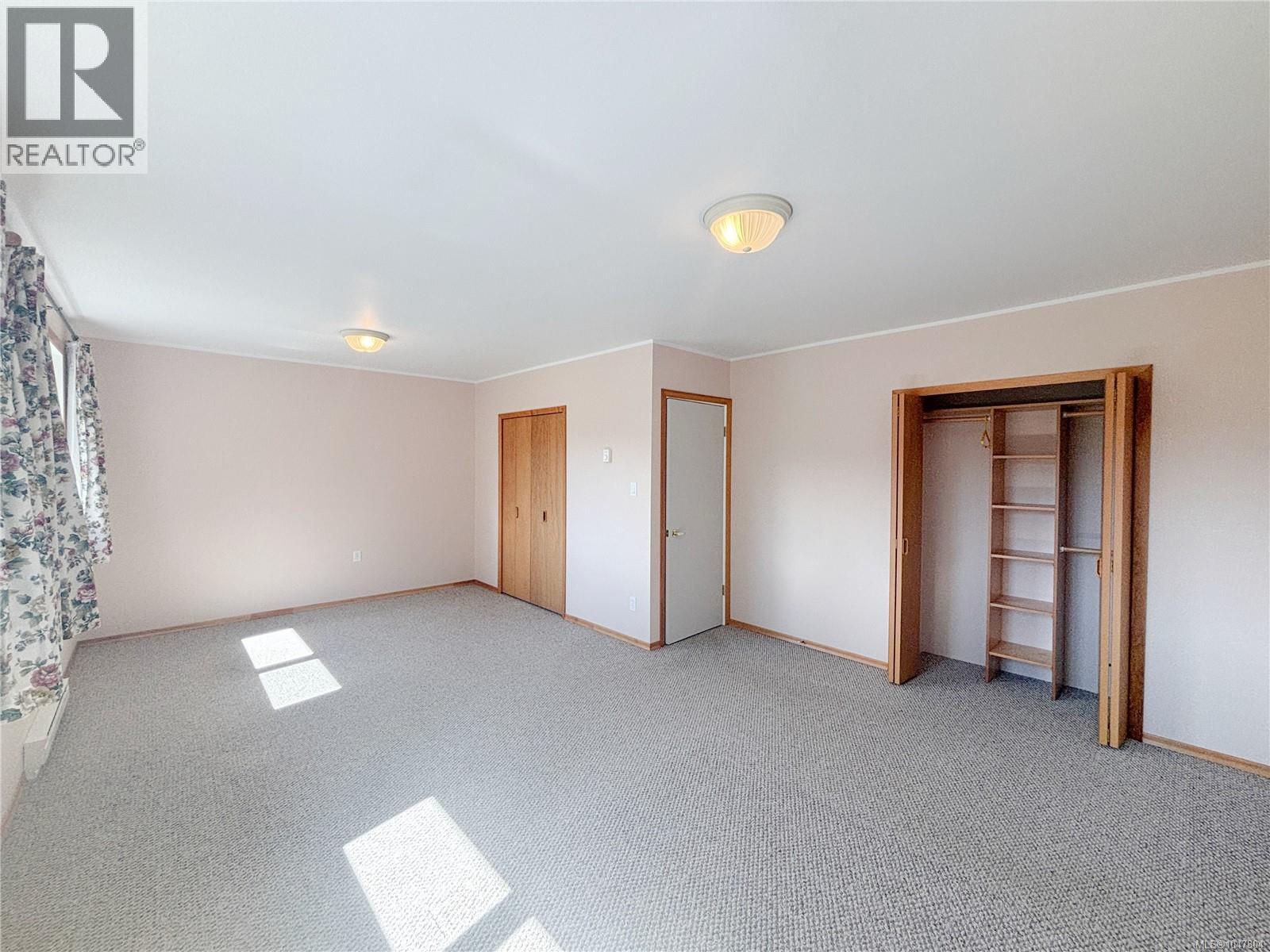 504 Maquinna Cres, Gold River