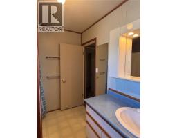 504 Maquinna Cres, Gold River, BC V0P1G0 Photo 17