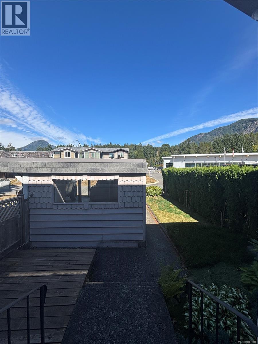 504 Maquinna Cres, Gold River