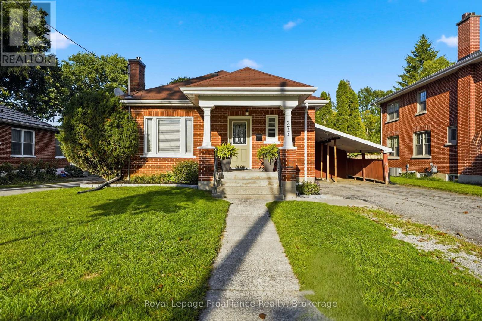 277 DUFFERIN AVENUE - 2
