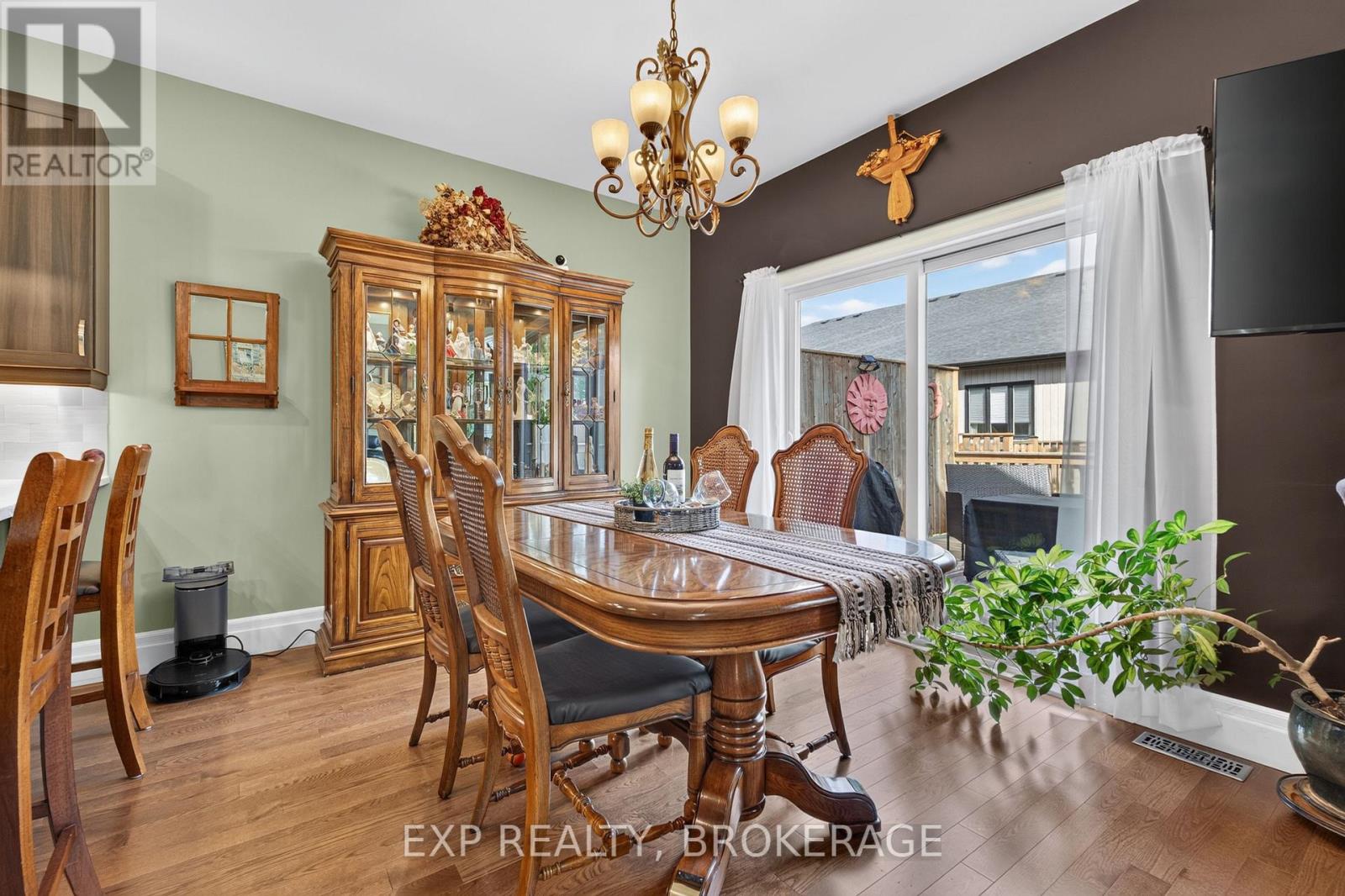 32 CURTIS STREET - Image 12