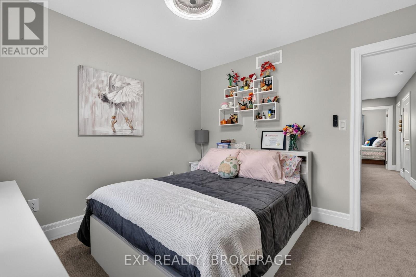 32 CURTIS STREET - Image 26