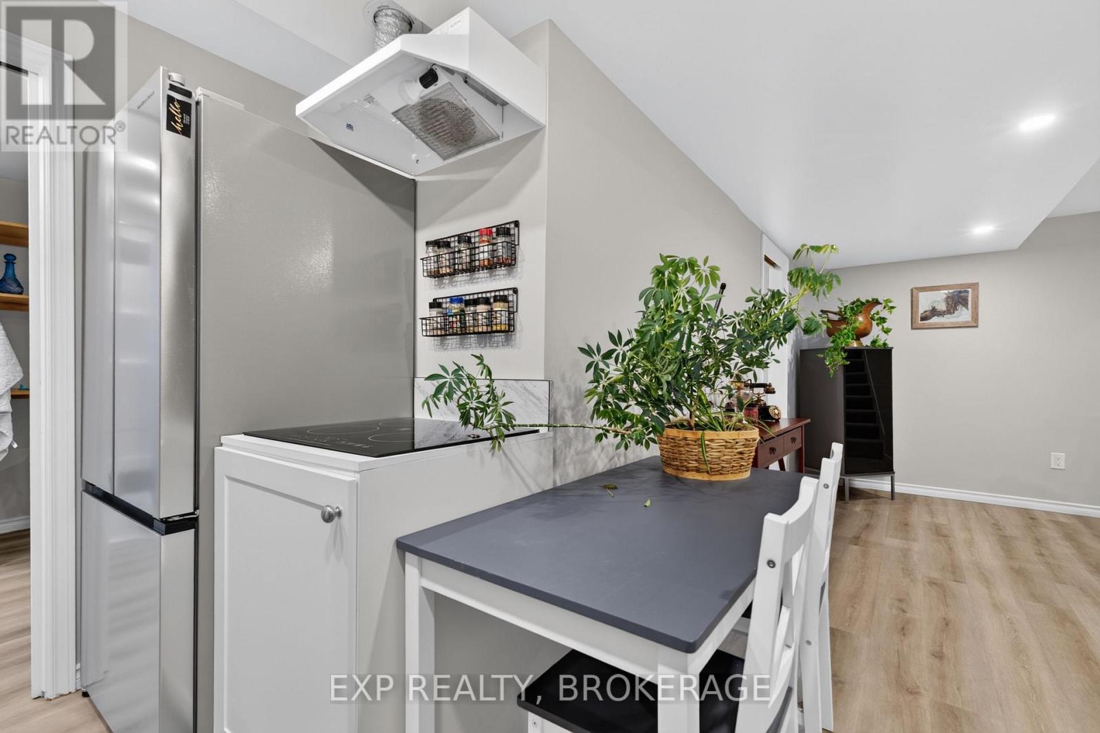 32 CURTIS STREET - Image 39