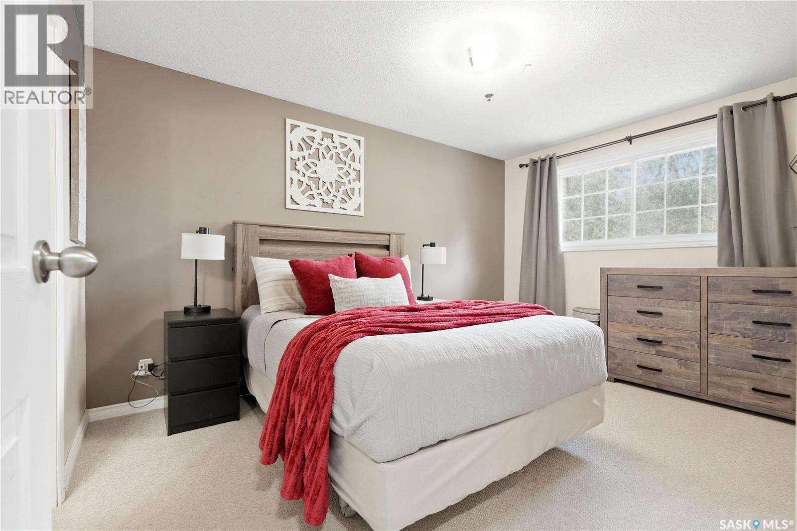 506 Fisher CRESCENT - Image 23