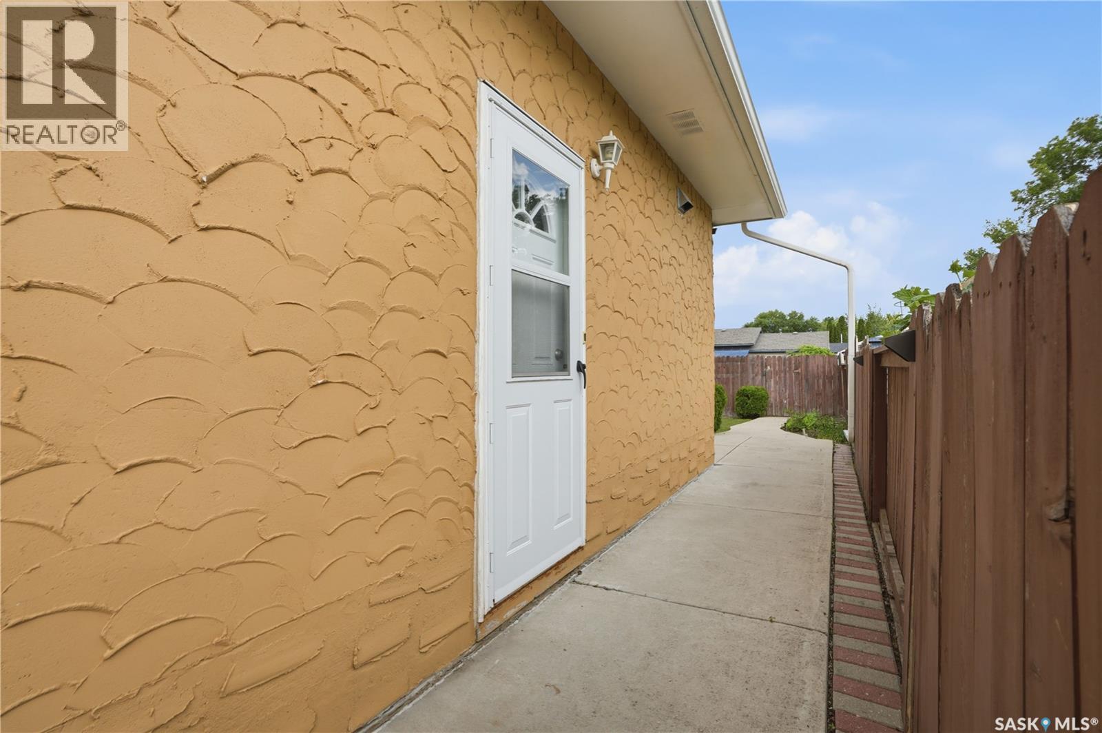 506 Fisher CRESCENT - Image 47