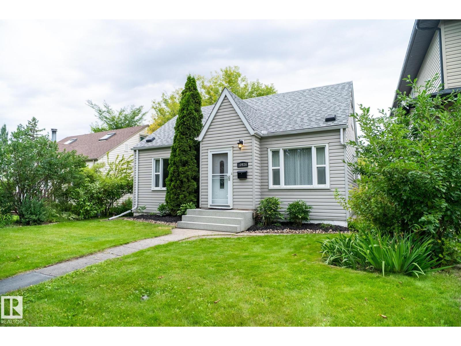 10936 70 AV NW - 1
