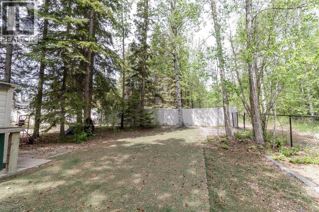 77A, 10046 township road 422 - 24