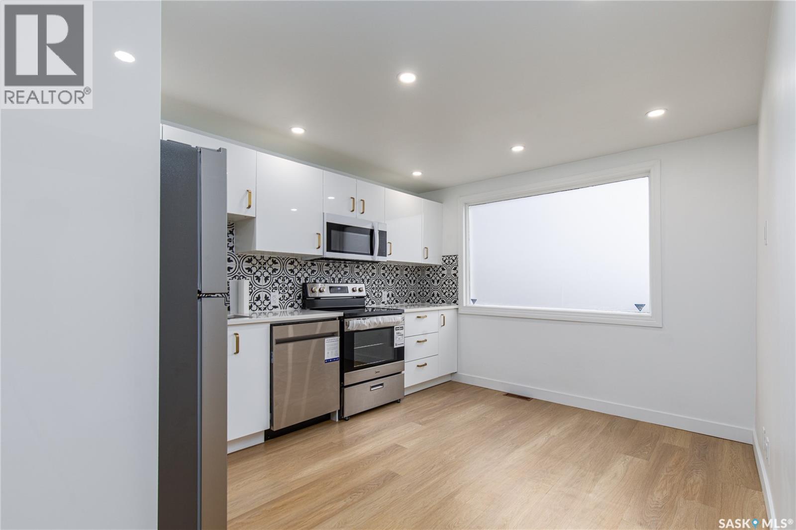 453 LILLOOET STREET W - Image 7