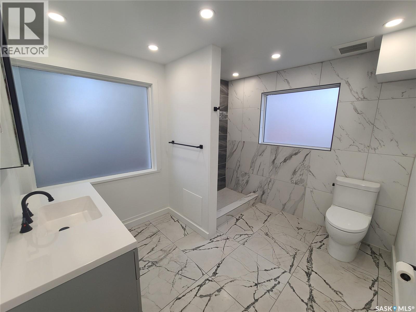 453 LILLOOET STREET W - 15