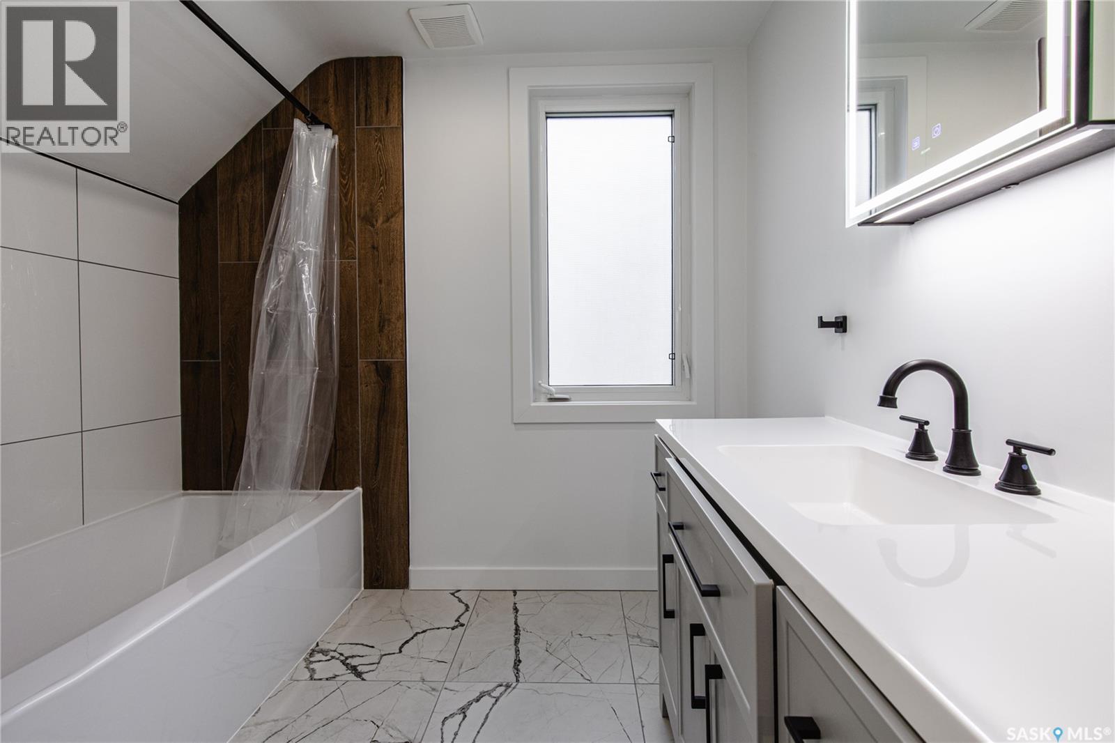 453 LILLOOET STREET W - 48