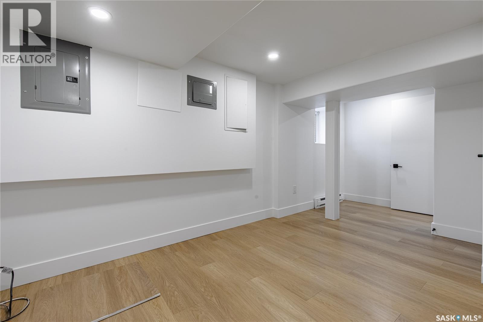 453 LILLOOET STREET W - Image 30