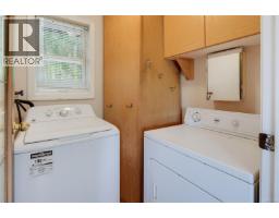 1387 Clun Pl, Sooke, BC V9Z1B1 Photo 15