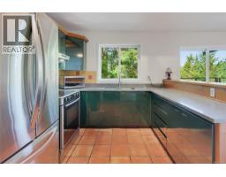 1387 Clun Pl, Sooke, BC V9Z1B1 Photo 13
