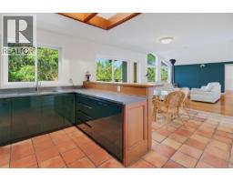 1387 Clun Pl, Sooke, BC V9Z1B1 Photo 14