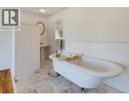 1387 Clun Pl, Sooke, BC V9Z1B1 Photo 25