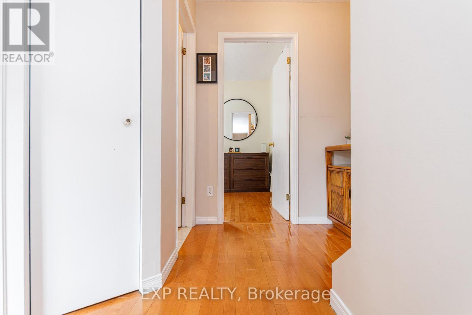 8 MACLEAN STREET - Image 16